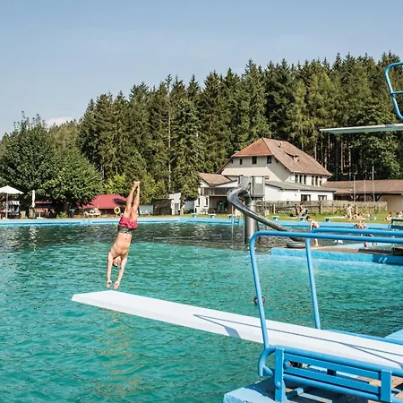 2 Bis 4 Personen Mit Aussensauna F1h3 * Ruhla