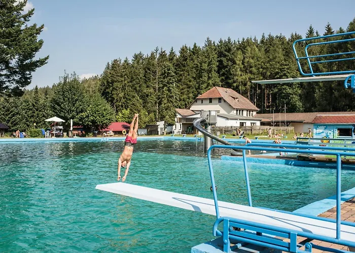 Bis 4 Personen F1h3 * Ruhla